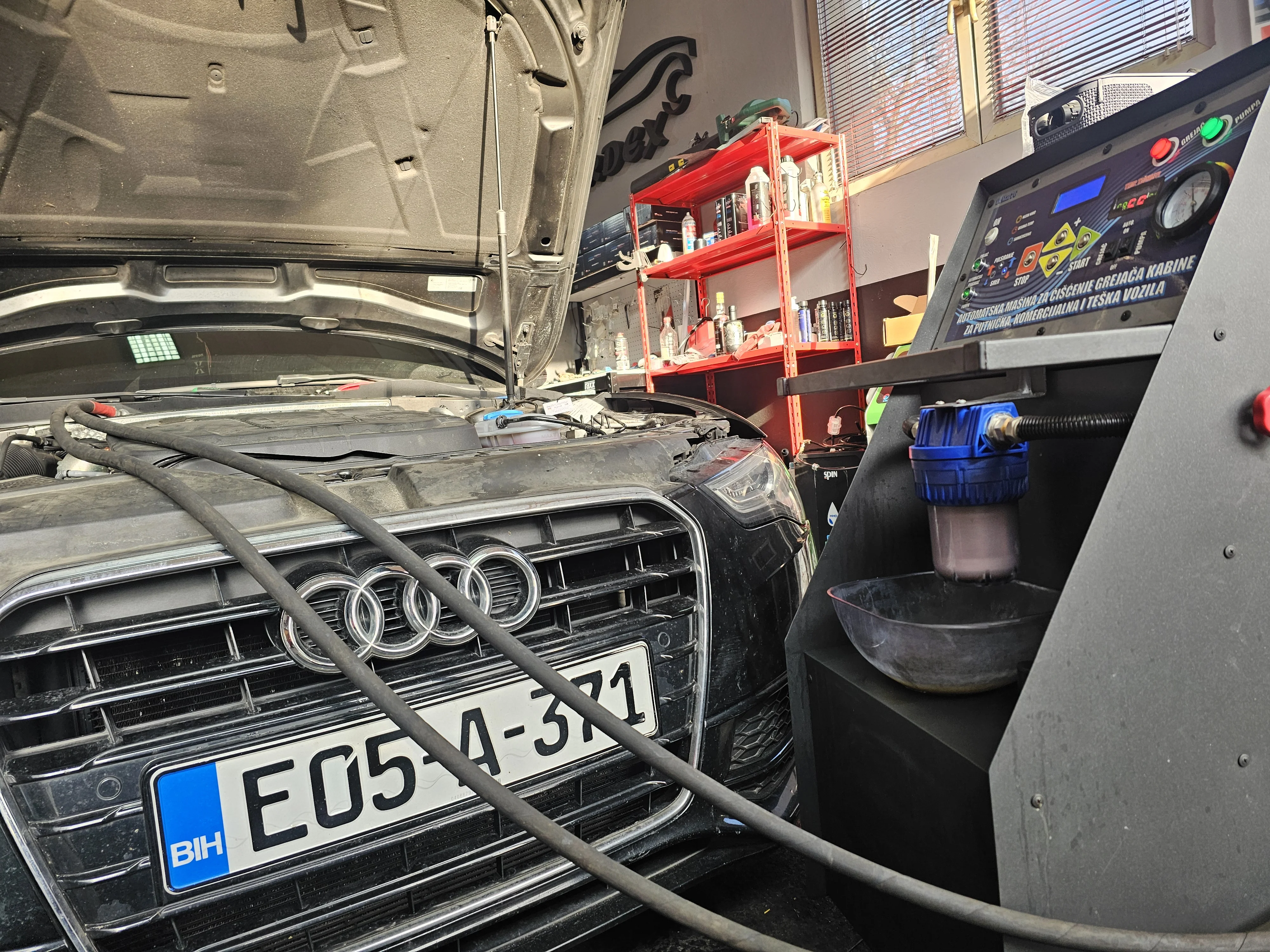 CARDEX Auto Servis Čišćenje - Profesionalni auto servis u Sarajevu CARDEX Auto Servis - Čišćenje usluga, pregled radova